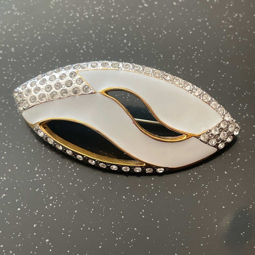 White and Gold Eye-Shaped Brooch with Crystal Accents